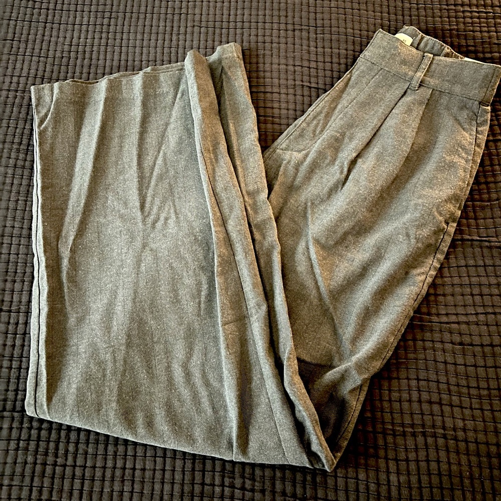 Abercrombie & Fitch wide-legged tailored trousers